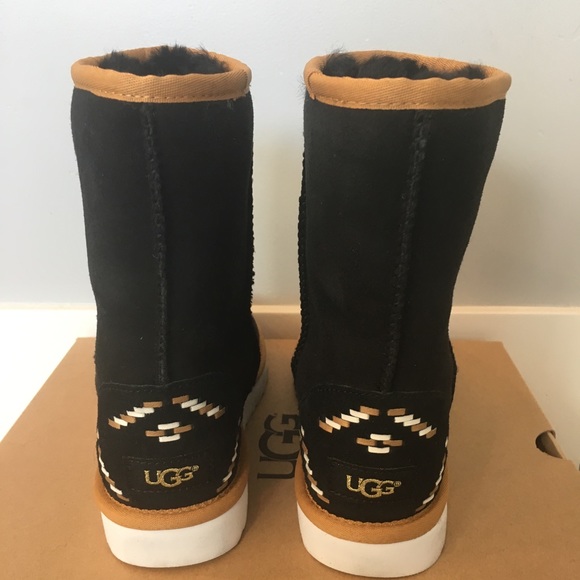 Ugg Suede Classic Rustic Black Ankle Booties Sz 6 - Picture 6 of 8